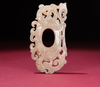 An Exquisite White Jade Chi-Dragon Pattern Pendant