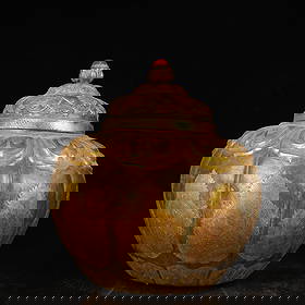 An Exquisite Gilt Silver Figure Pattern Cover Jar: An Exquisite Gilt Silver Figure Pattern Cover Jar,Qing Dynasty,China,Size:8.7inx9.4in,Weight:2100g 银鎏金人物纹盖罐,中国清代