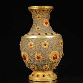 An Exquisite Gilt Silver Lotus Pattern Vase,Inlaid Gems