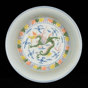 An Exquisite Blue and White Wucai Auspicious Cloud and Dragon Pattern Brush Washer