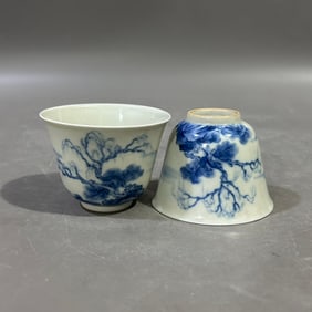 A Pair of Exquisite Blue and White Landscape Pattern Cups