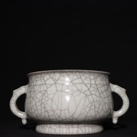 An Exquisite Guan yao Double-Ears Censer