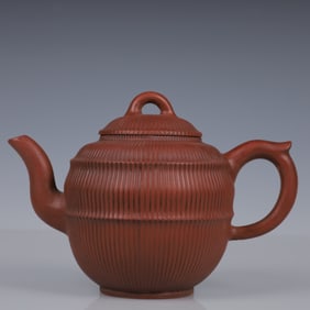 An Exquisite Purple Sands Teapot