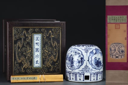 An Exquisite Blue and White Phoenix,Character and Story Pattern Ornament,With Vertical Scroll