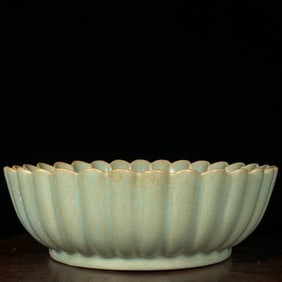 An Exquisite Ru yao Brush Washer