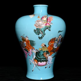 A Rare Turquoise Glazed Famille-Rose Figure Pattern Vase