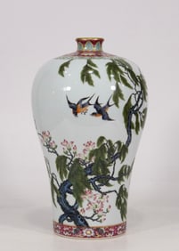 A Rare Enamel Painted Gold Flower and Bird Pattern Vase,With Poem