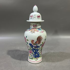 An Exquisite Famille-Rose Flower and Rooster Pattern Cover Jar