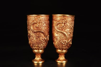A Pair of Exquisite Gilt Bronze Dragon Pattern Cups