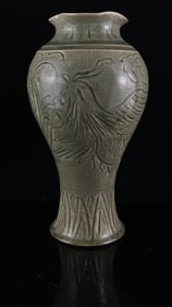 A Rare Yaozhou yao Auspicious Cloud and Phoenix Pattern Vase