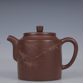 An Exquisite Purple Sands Flower and Bird Pattern Teapot