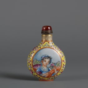 An Exquisite Enamel Painted Gold Figure Pattern Snuff Bottle