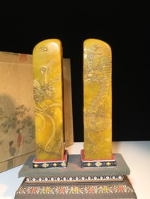 A Pair of Exquisite Shoushan Stone Dragon and Phoenix Pattern Seal,With Poem