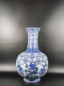 A Huge Blue and White Lotus and Dragon Pattern Vase