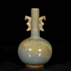 An Exquisite Ru yao Ruyi-Ears Vase
