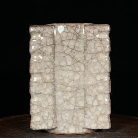 An Exquisite Guan yao Cong-Shaped Vase