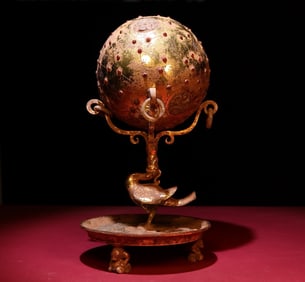 An Exquisite Gilt Bronze Inlaid White Jade Auspicious Beast Pattern Tripod Globe,Inlaid Gems