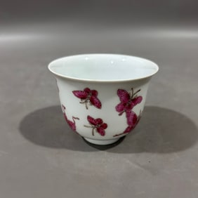 An Exquisite Famille-Rose Butterfly Pattern Cup