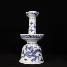An Exquisite Blue and White Seawater,Auspicious Cloud and Dragon Pattern Candlestick