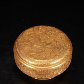 An Exquisite Gilt Bronze Deer Pattern Jar with Cover