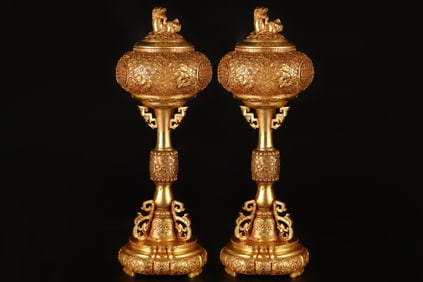 A Pair of Exquisite Gilt Bronze Bats and Peach Pattern Censers