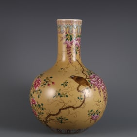 A Rare Yellow Glazed Famille-Rose Flower and Bird Pattern Vase