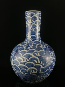A Huge Blue and White Seawater and Fish Pattern Vase