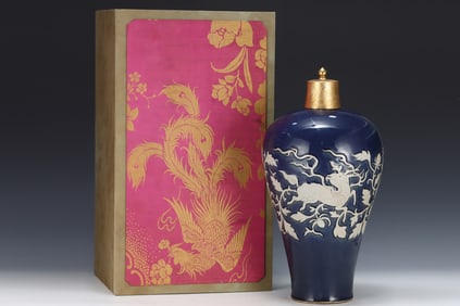 A Huge Ji Blue Glazed Lotus and Kylin Pattern Vase,With Gilt Cover