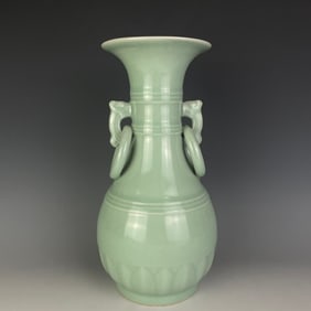 An Exquisite Longquan yao Double-Ears Vase