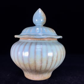 An Exquisite Ru yao With Cover Jar