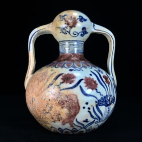 An Exquisite Blue and White Underglaze-Red Fish Pattern Vase