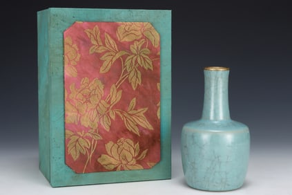 An Exquisite Ru yao Sky Blue Glazed Painted Gold Vase,With an Imperial Poem by Emperor Qianlong