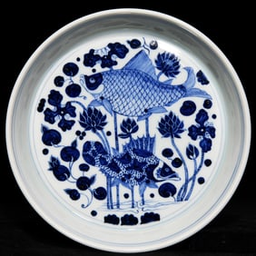 An Exquisite Blue and White Hornwort Pattern Brush Washer