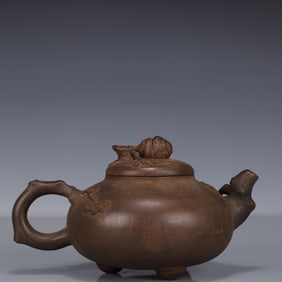 An Exquisite Purple Sands Pine Pattern Teapot