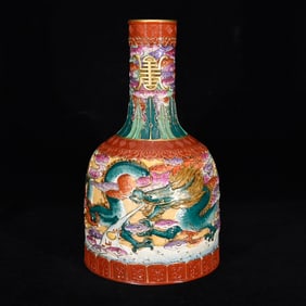 An Exquisite Enamel Dragon and Horse Pattern Vase
