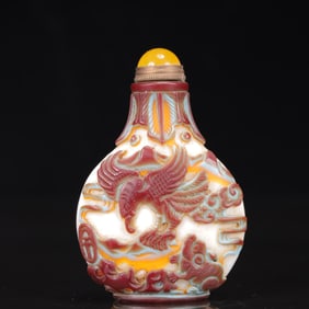 An Exquisite Glass Auspicious Phoenix Eagle Pattern Snuff Bottle