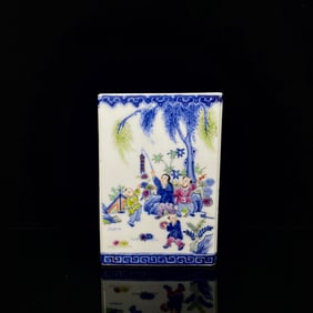 An Exquisite Doucai Figure Pattern Brush Pot