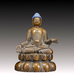 A Solemn Bronze Statue of Sakyamuni