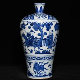 An Exquisite Blue and White Figure and Story Pattern Vase