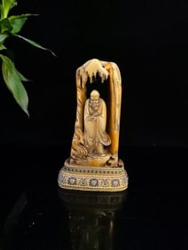 An Exquisite Tianhuang Stone Figure Seal,with Poem
