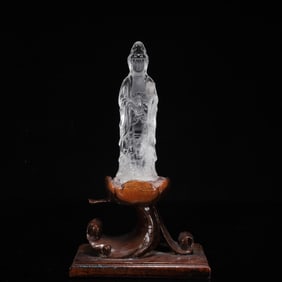An Exquisite Crystal Statue of Avalokitesvara