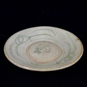 An Exquisite Blue and White Plate