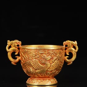 An Exquisite Gilt Bronze Phoenix Pattern Dragon-Ears Cup