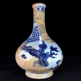 An Exquisite Blue and White Dragon and Phoenix Pattern Vase