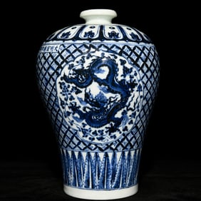 An Exquisite Blue and White Dragon Pattern Vase