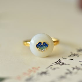 An Exquisite Sterling Silver-Gold Plated Inlaid White Jade Enamel Ring,Inlaid Diamond