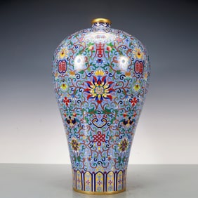 A Exquisite Cloisonne Gilt Bronze Lotus Pattern Bats and Peach Pattern Vase