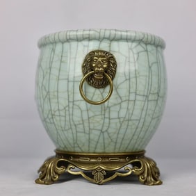 An Exquisite Ge yao Inlaid Bronze Vat
