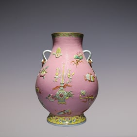 An Exquisite Enamel Lotus Pattern Flower Pattern Double-Ears Vase