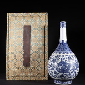 An Exquisite Blue and White Dragon Pattern Lotus Pattern Seawater Pattern Vase